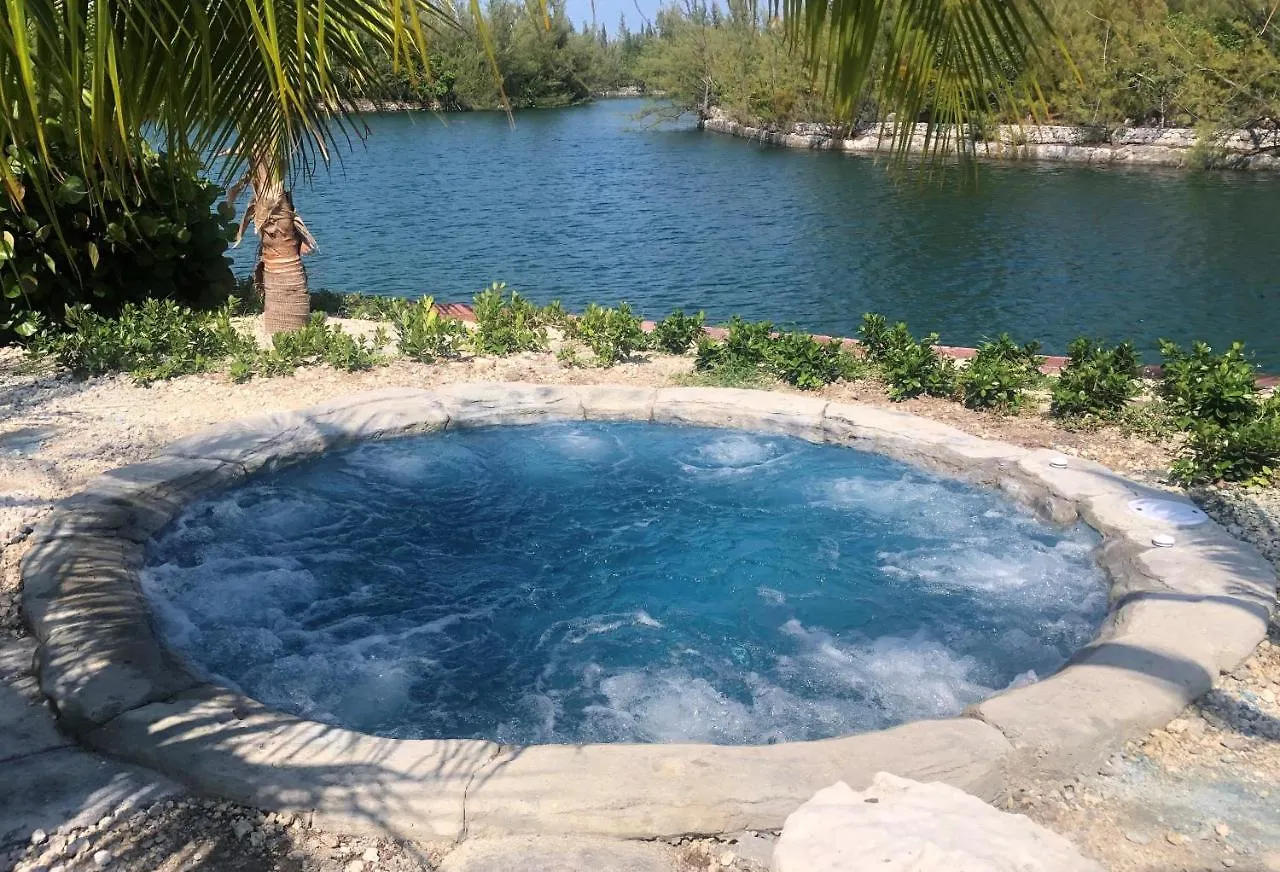 Вилла Dolphin Cove (Adults Only) Фрипорт-Сити