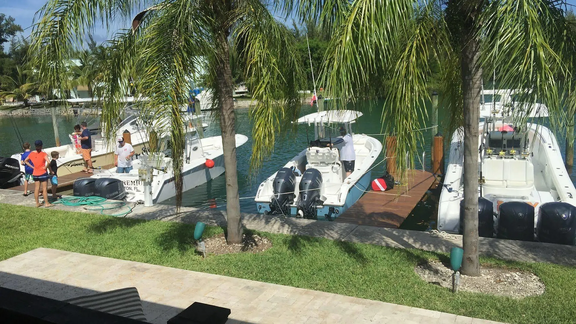 Вилла Dolphin Cove (Adults Only) Фрипорт-Сити